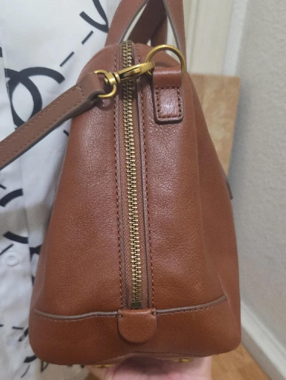 Fossil leather sydney